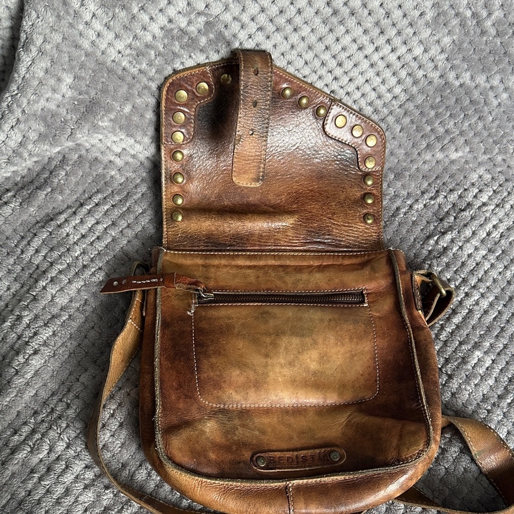 BED|STU Venice Beach Studded Leather Crossbody Bag - Picture 6 of 7